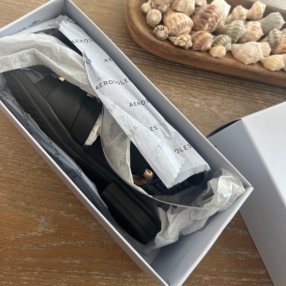 NWT Aerosoles Sz 6 Black & Gold Ortholites Luxury - never worn - Picture 8 of 10